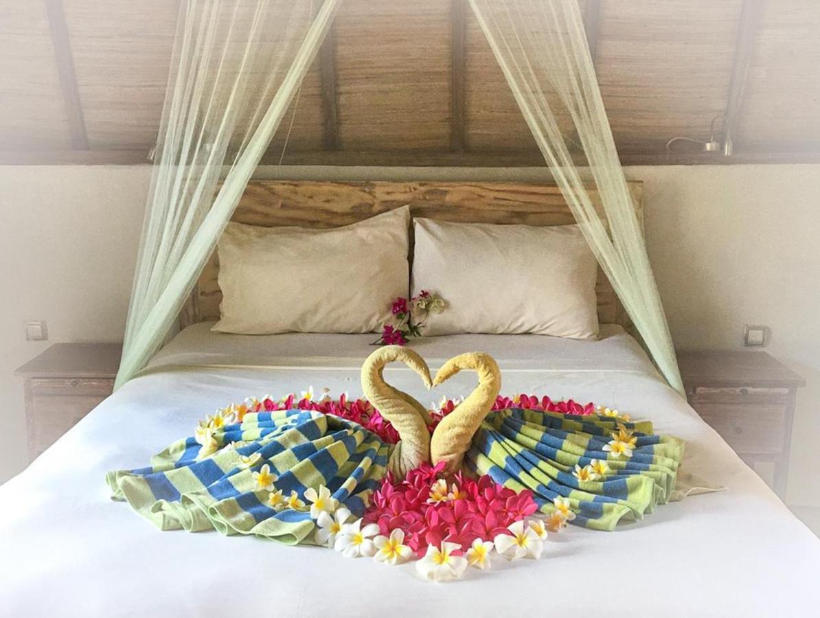 Puri Air Beach Resort & Spa Гили-Эйр Экстерьер фото