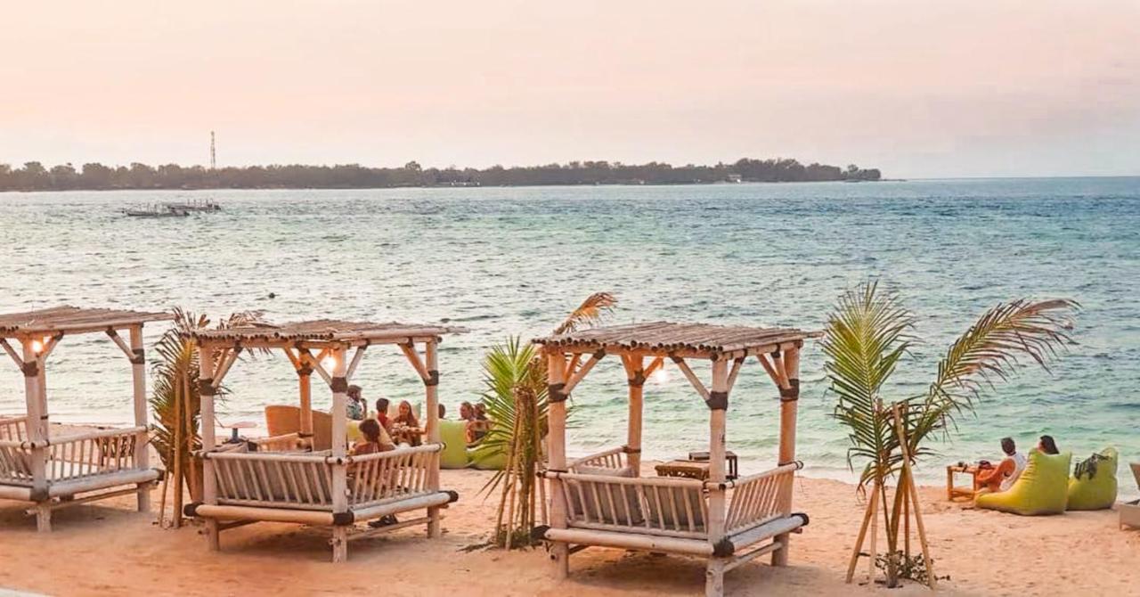 Puri Air Beach Resort & Spa Гили-Эйр Экстерьер фото