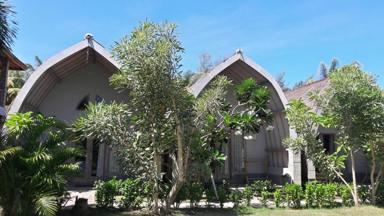 Puri Air Beach Resort & Spa Гили-Эйр Экстерьер фото