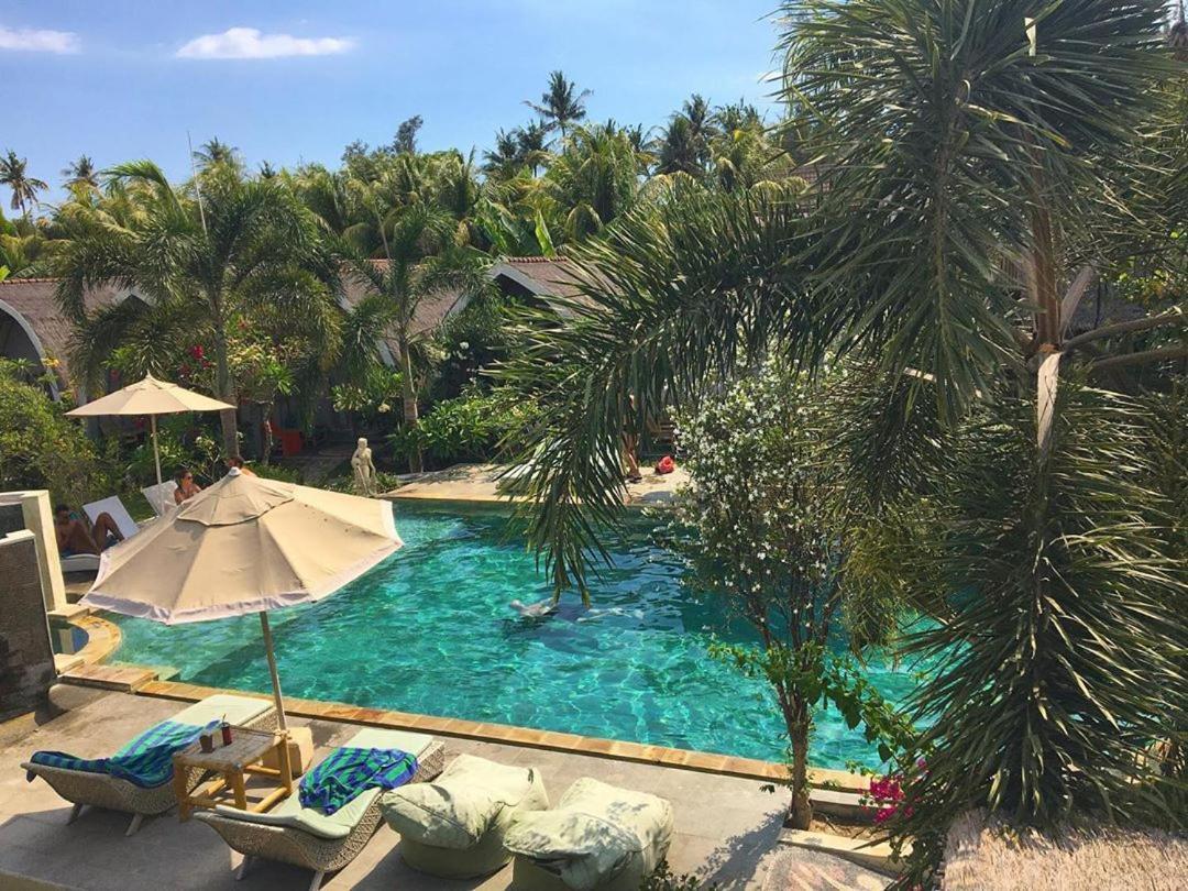Puri Air Beach Resort & Spa Гили-Эйр Экстерьер фото