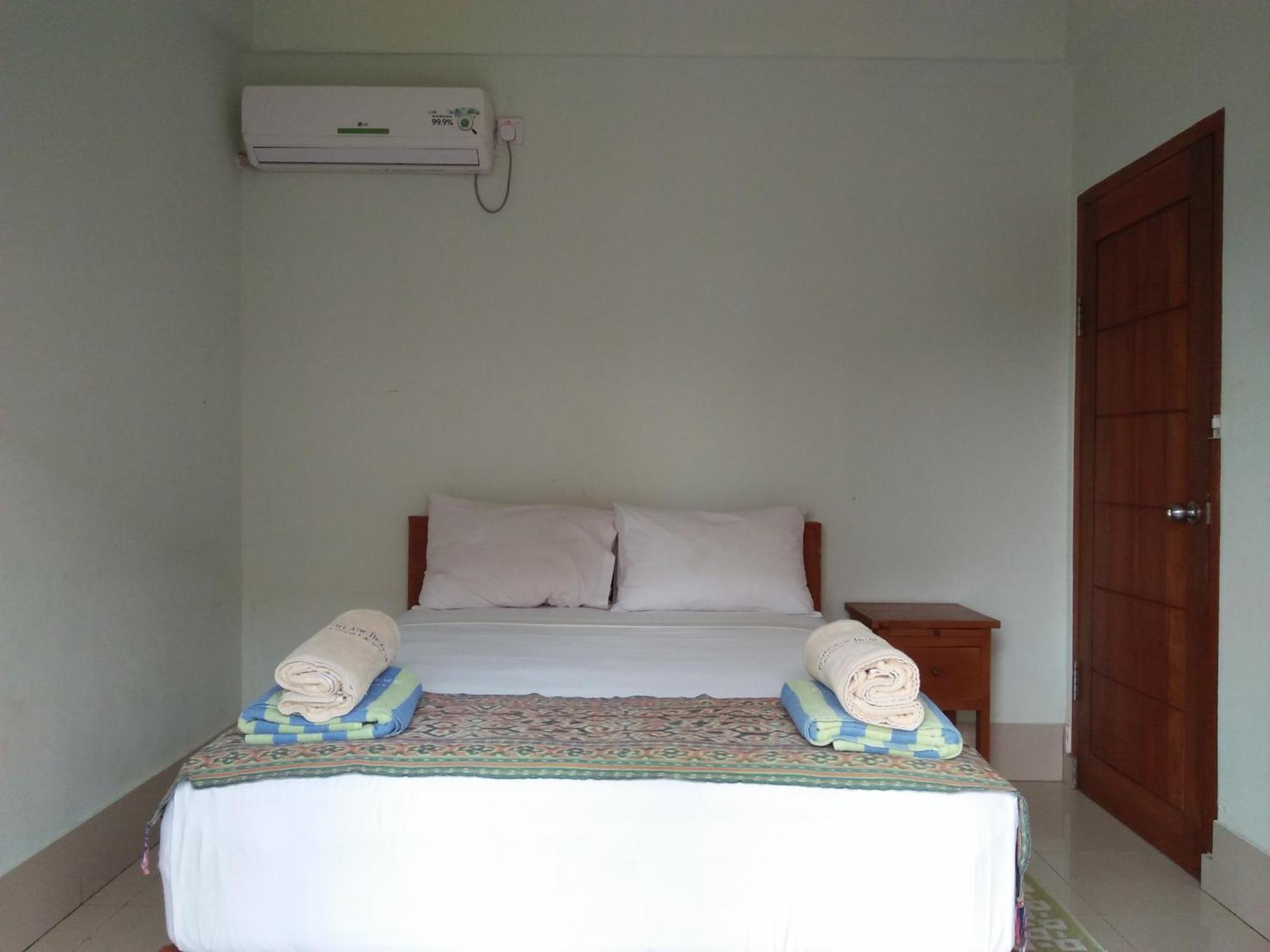 Puri Air Beach Resort & Spa Гили-Эйр Экстерьер фото